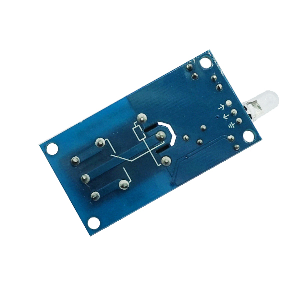 光敏二极管传感器 5V继电器光控开关模块  光电光线检测 有光吸合 [TD28-001]